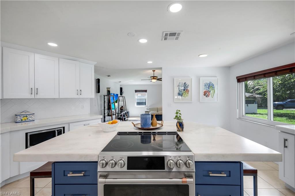 GOLDEN GATE ESTATES - Residential