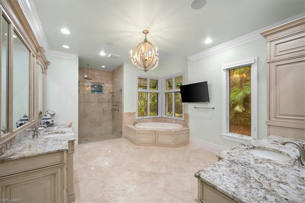 MOORINGS - Residential