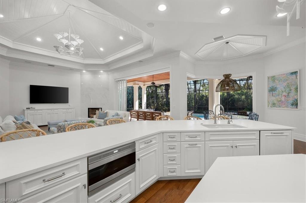 MOORINGS - Residential