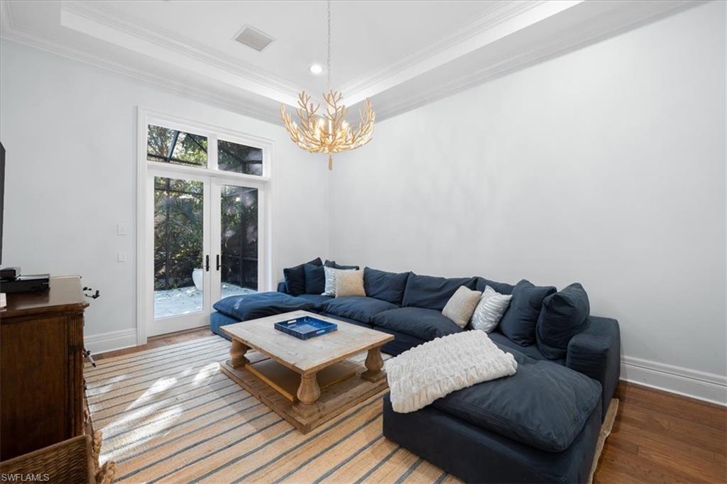 MOORINGS - Residential