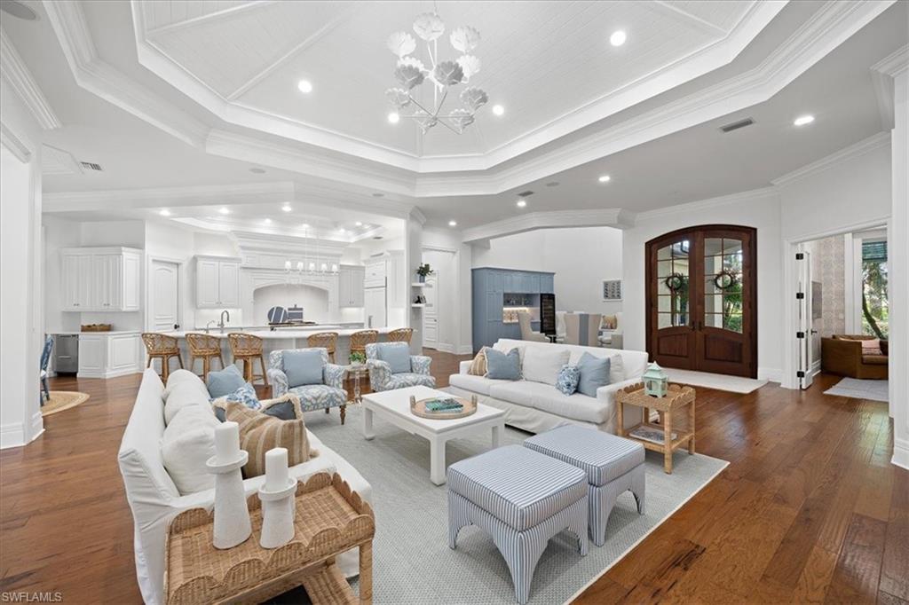 MOORINGS - Residential