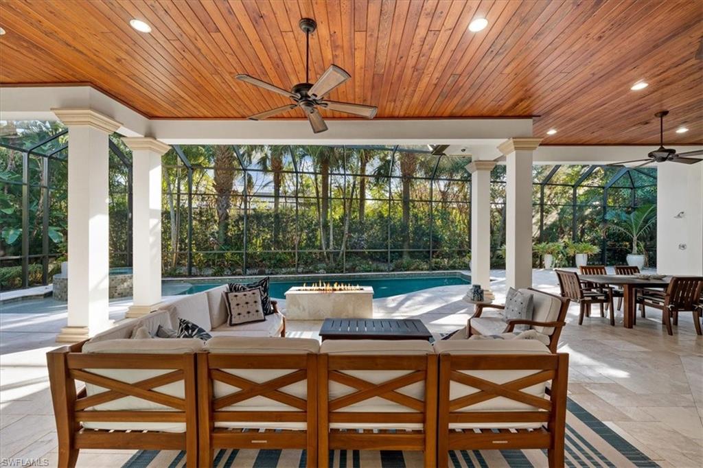 MOORINGS - Residential