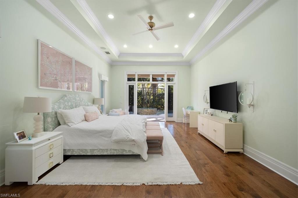 MOORINGS - Residential