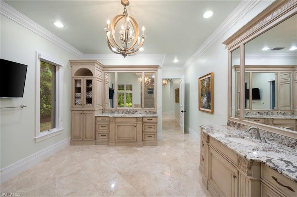 MOORINGS - Residential