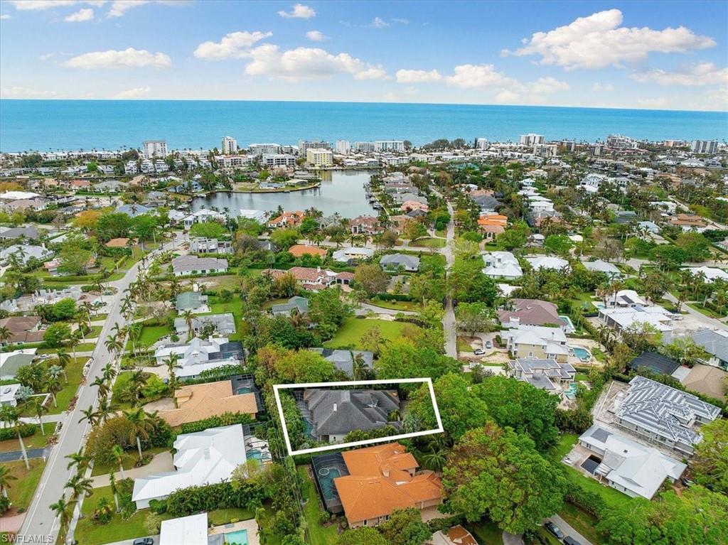 MOORINGS - Residential