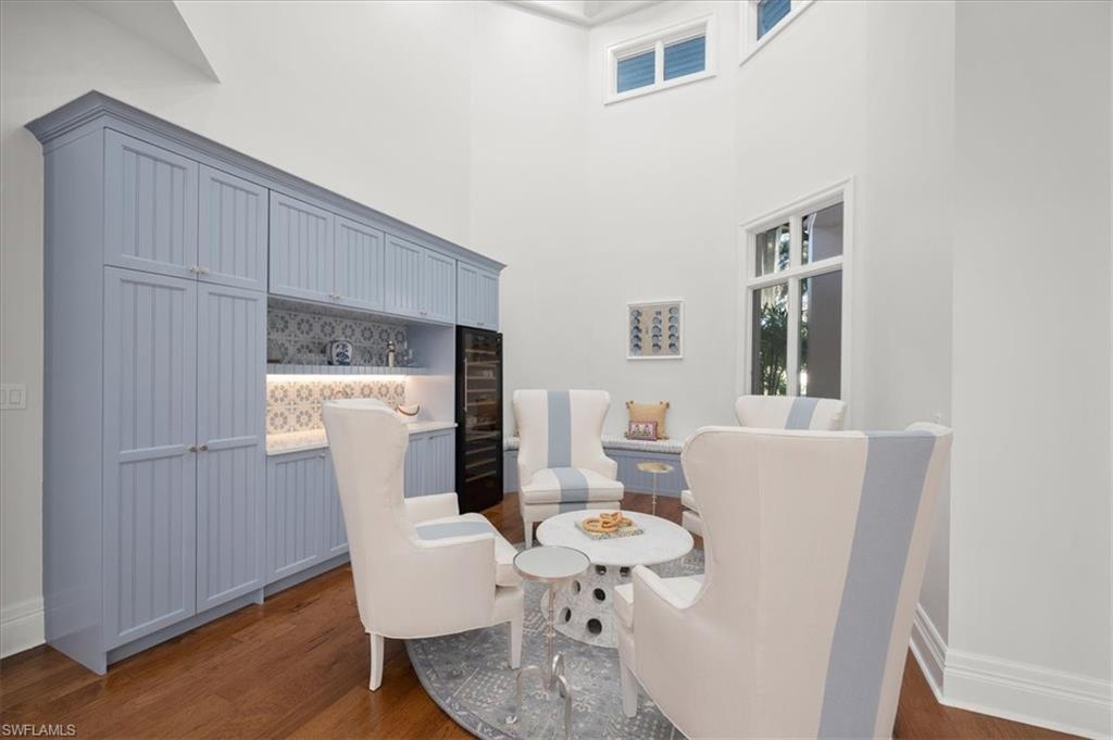 MOORINGS - Residential