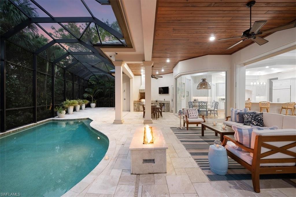 MOORINGS - Residential