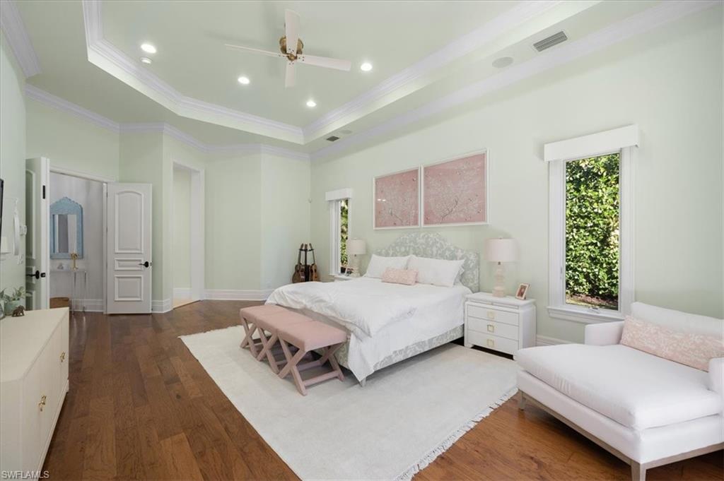 MOORINGS - Residential