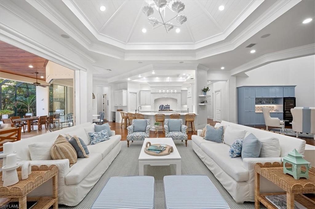 MOORINGS - Residential