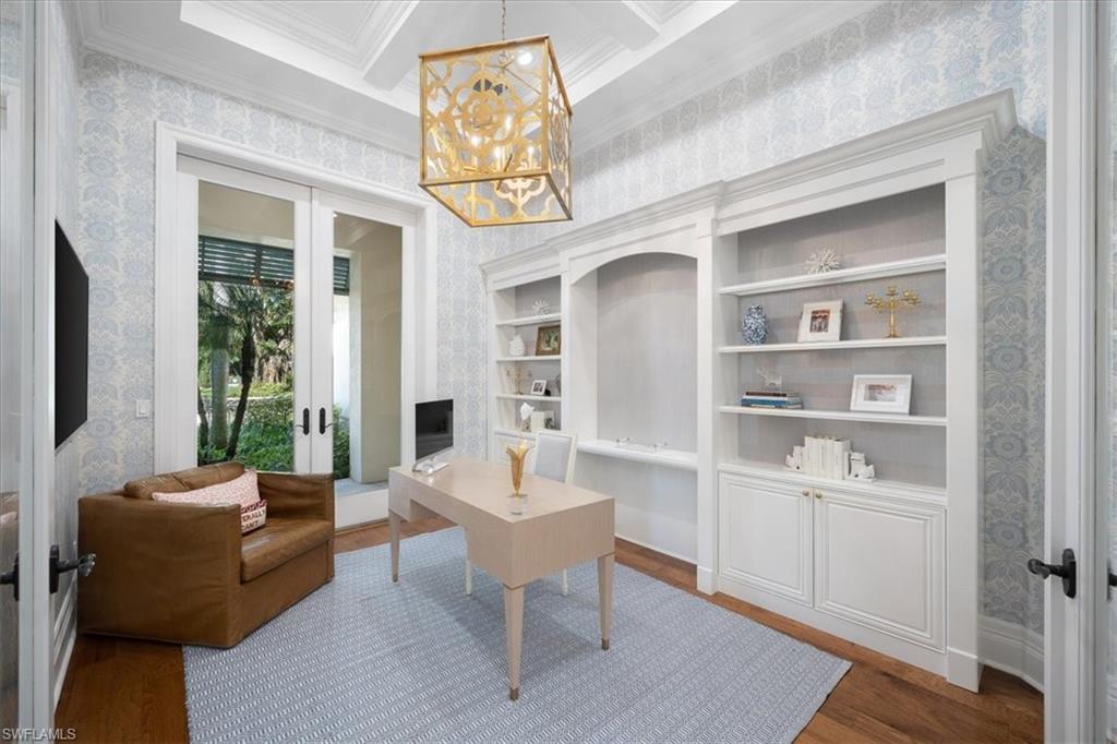 MOORINGS - Residential