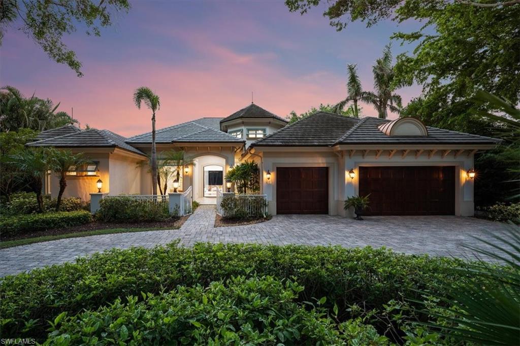 MOORINGS - Residential