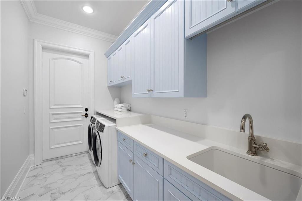 MOORINGS - Residential