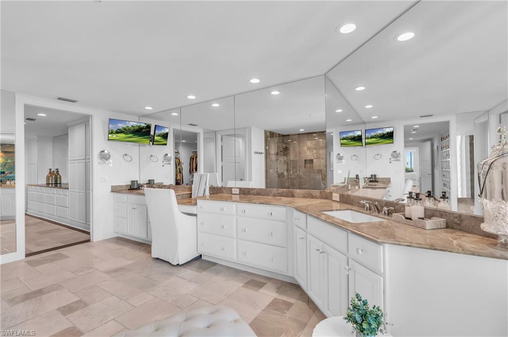 GRANDE GENEVA - Residential