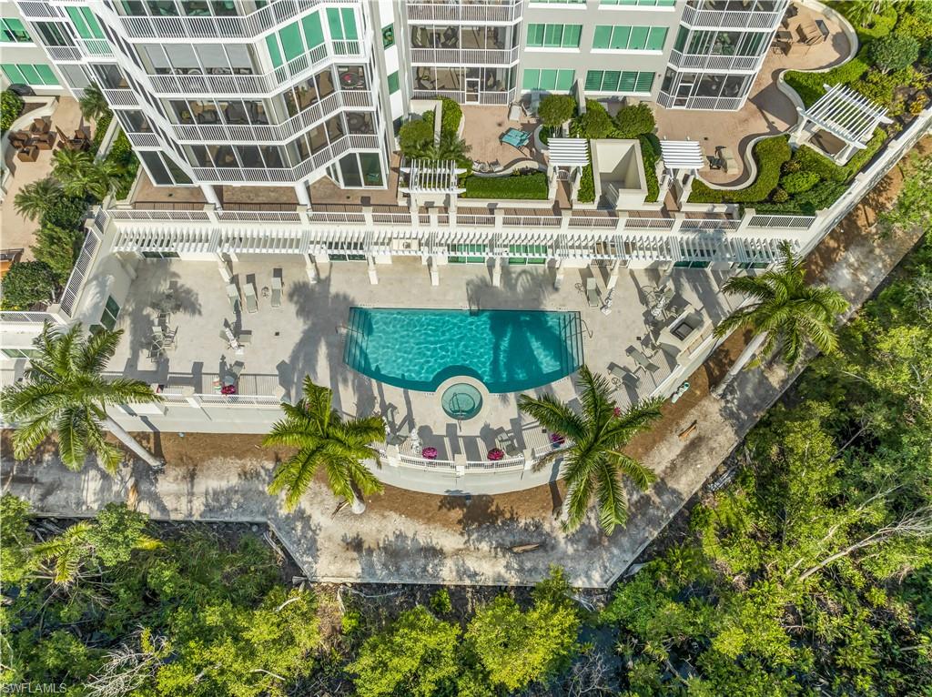 GRANDE GENEVA - Residential