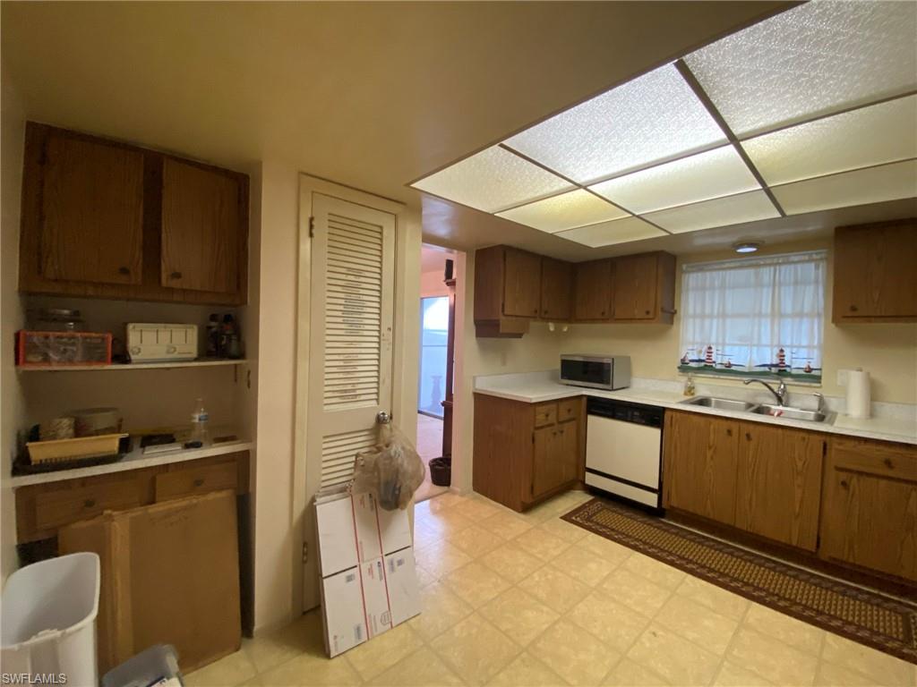 CYPRESS LAKE COUNTRY CLUB - Residential