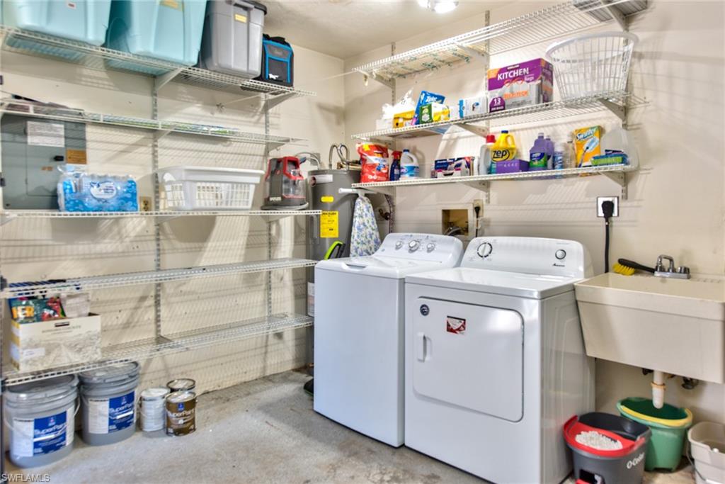 LAKEWOOD - Residential Lease