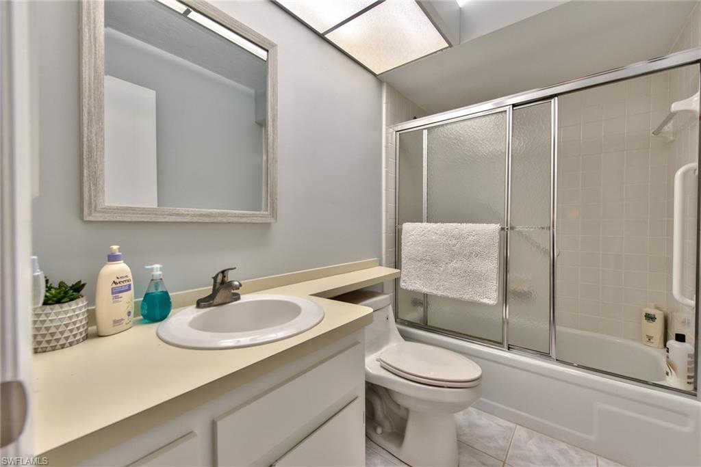 LAKEWOOD - Residential Lease