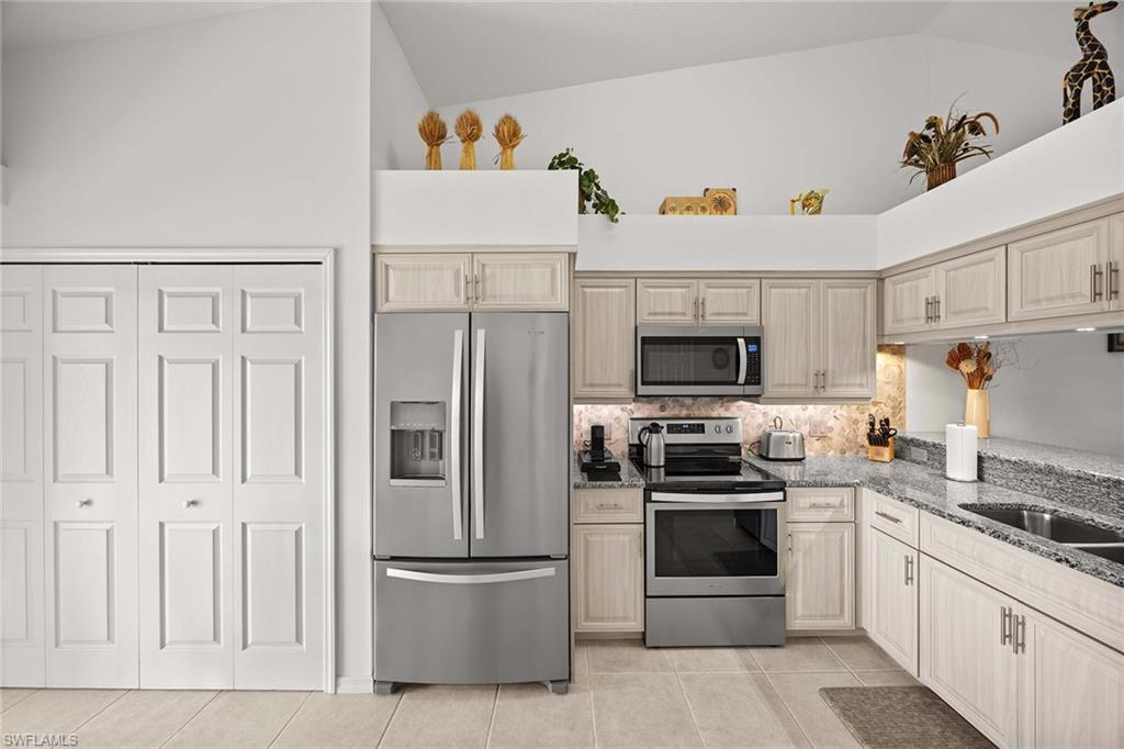 GARDENS AT BERMUDA LINKS - Residential Lease