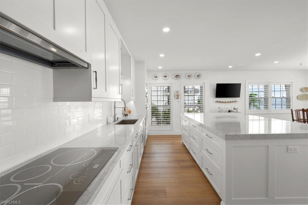 WHITEHALL - Residential