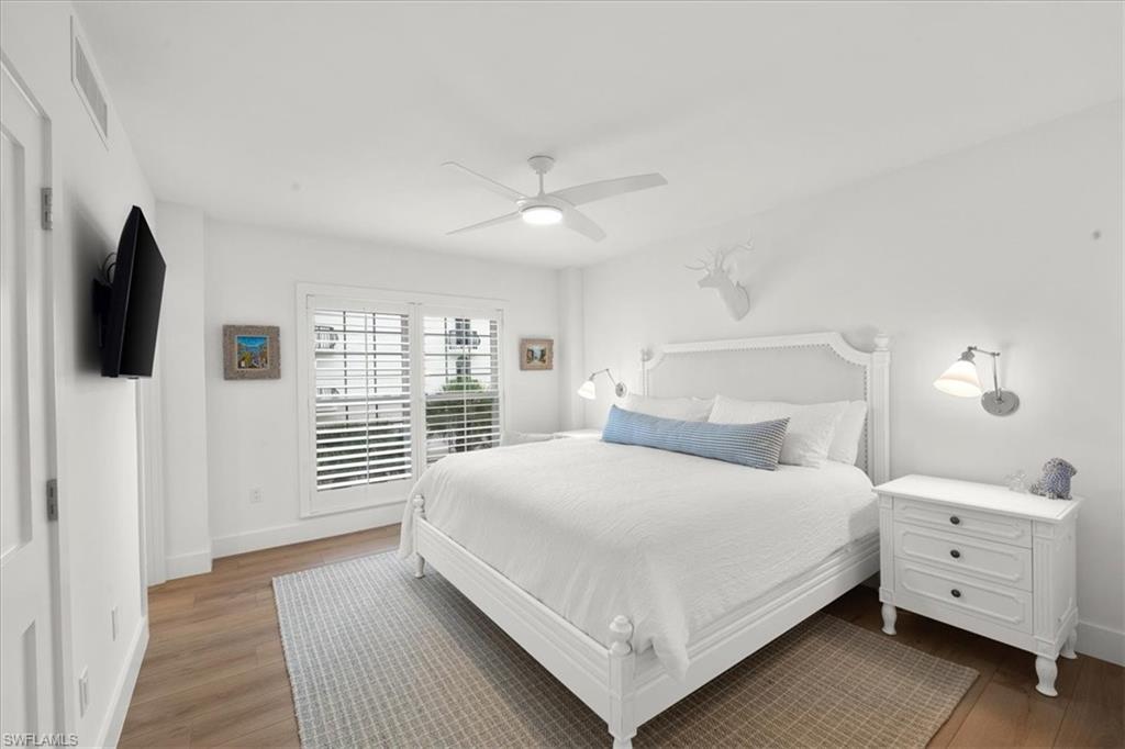 WHITEHALL - Residential