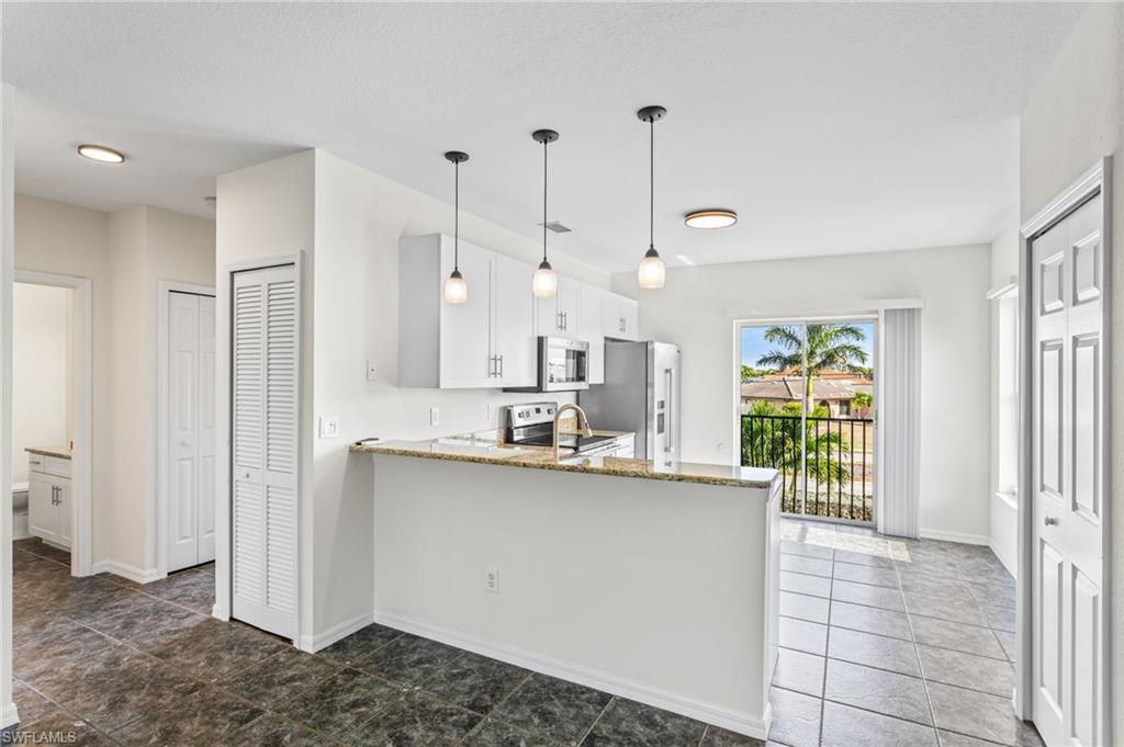 HARBOUR WALK - Residential