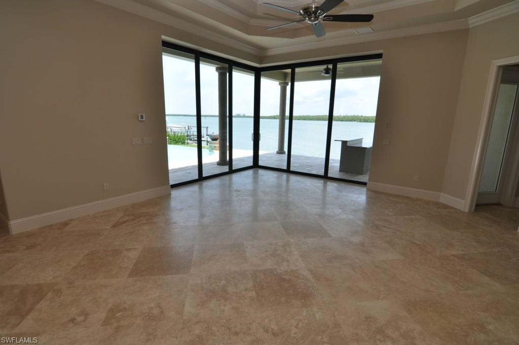 MARCO BEACH - Residential