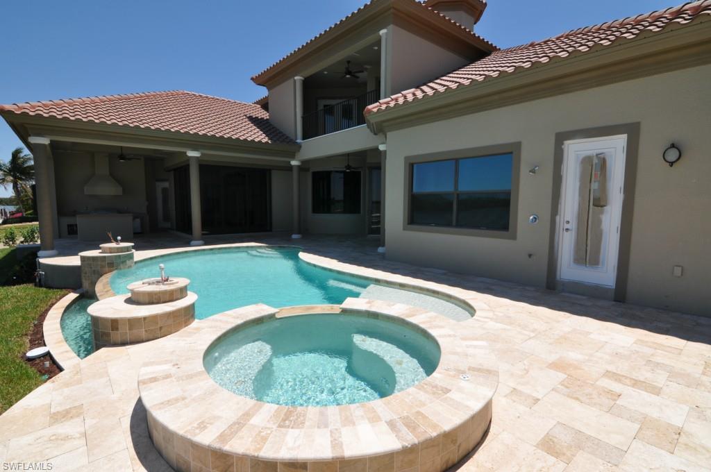 MARCO BEACH - Residential