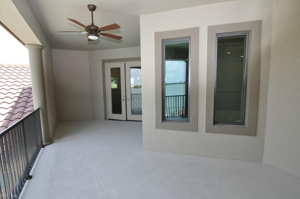 MARCO BEACH - Residential