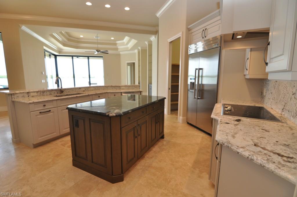 MARCO BEACH - Residential