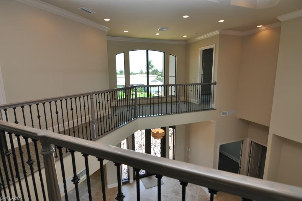 MARCO BEACH - Residential