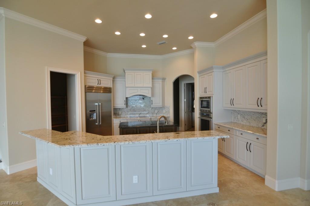 MARCO BEACH - Residential