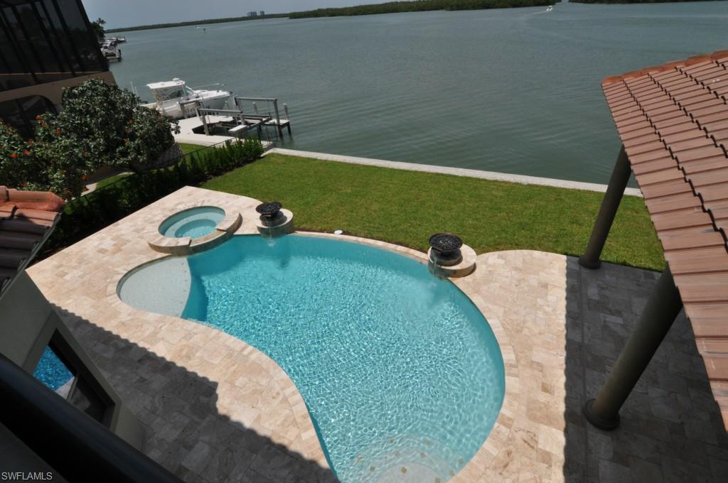 MARCO BEACH - Residential