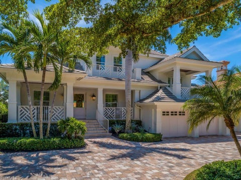Photo of 580 15th AVE S, NAPLES, FL 34102 (MLS # 226031901)