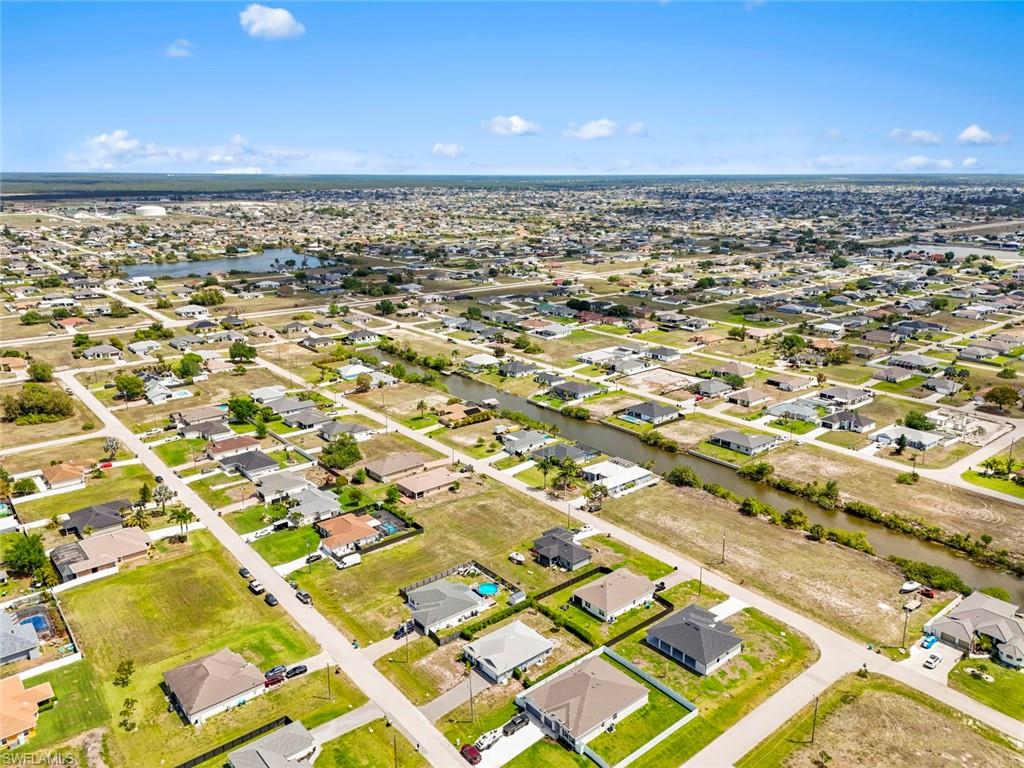 CAPE CORAL - Residential