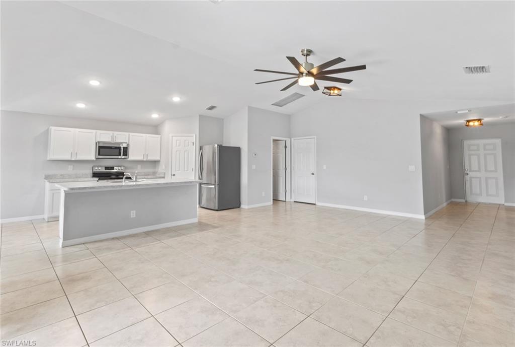 CAPE CORAL - Residential