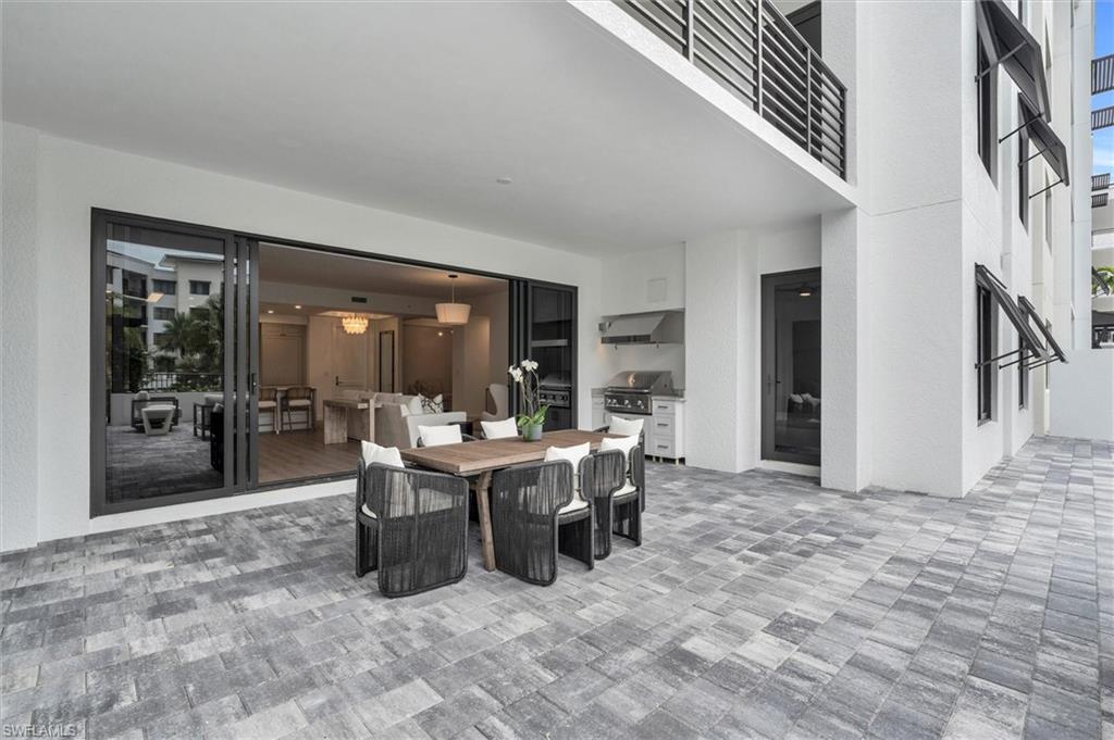 ELEVEN ELEVEN CENTRAL - Residential