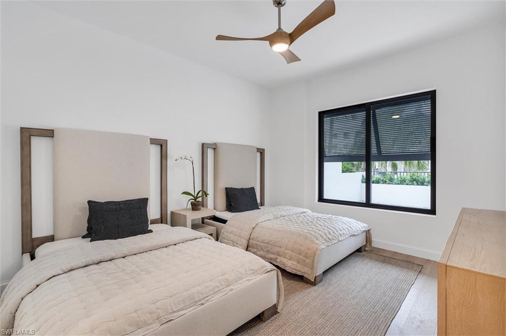 ELEVEN ELEVEN CENTRAL - Residential