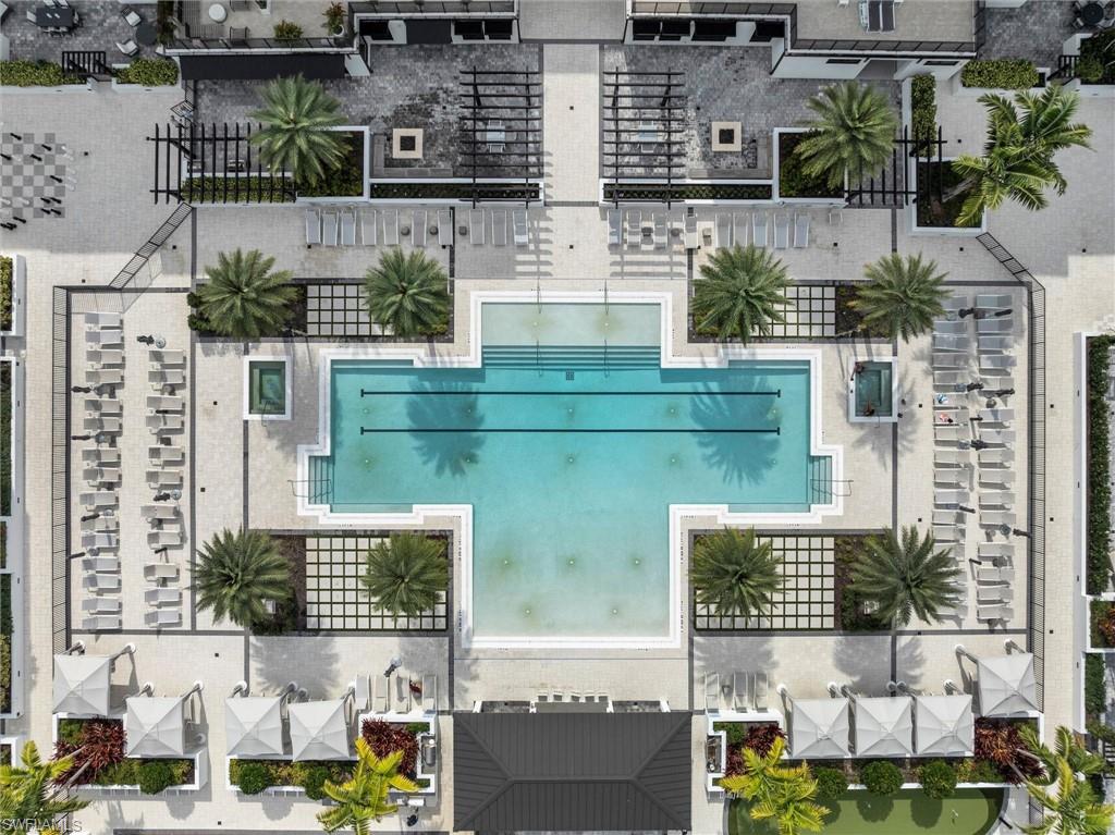 ELEVEN ELEVEN CENTRAL - Residential