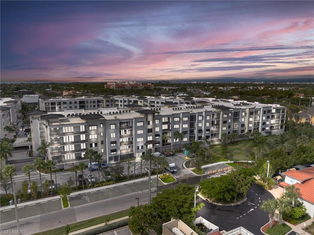 ELEVEN ELEVEN CENTRAL - Residential