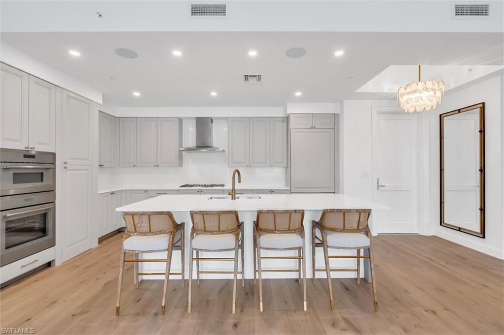 ELEVEN ELEVEN CENTRAL - Residential