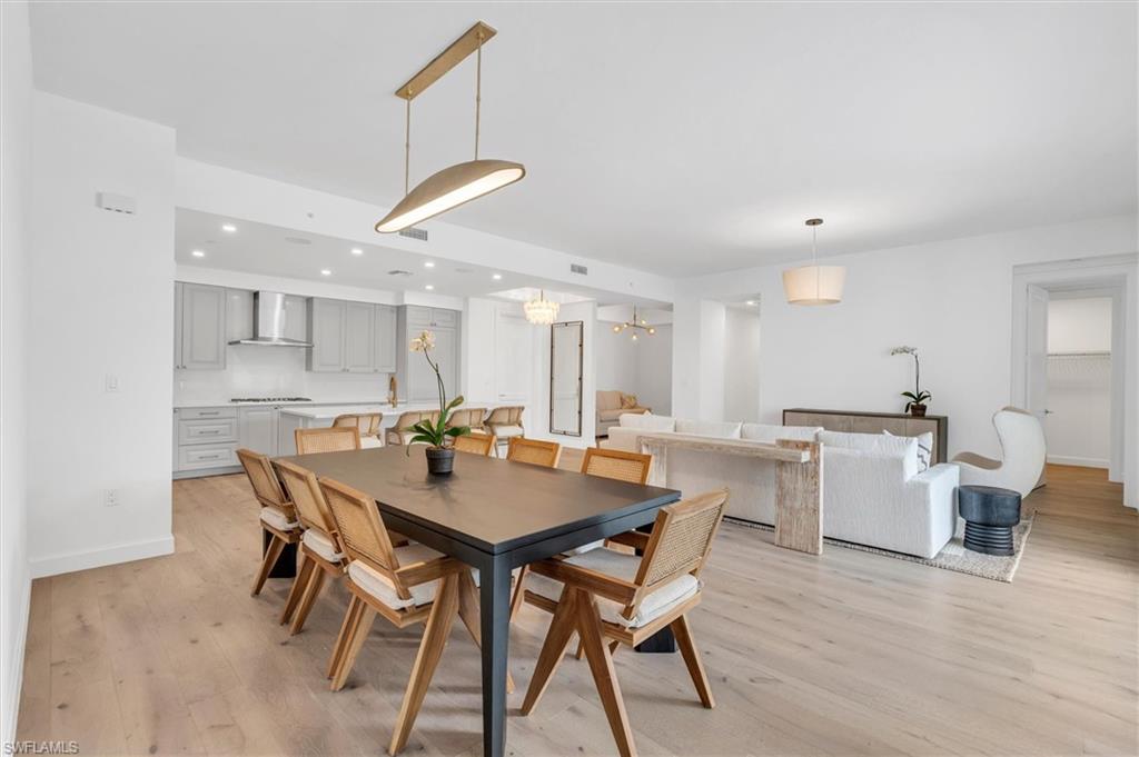 ELEVEN ELEVEN CENTRAL - Residential