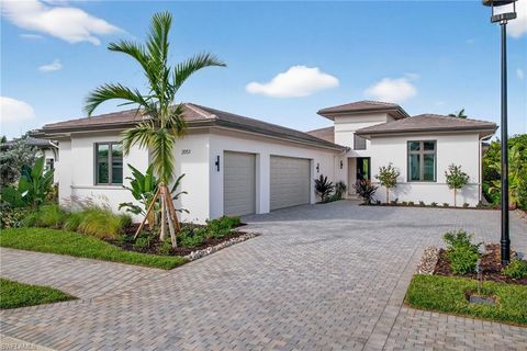 2051 Cambridge Park DR NAPLES FL 34109
