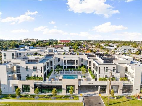 82 9th ST S 301 NAPLES FL 34102