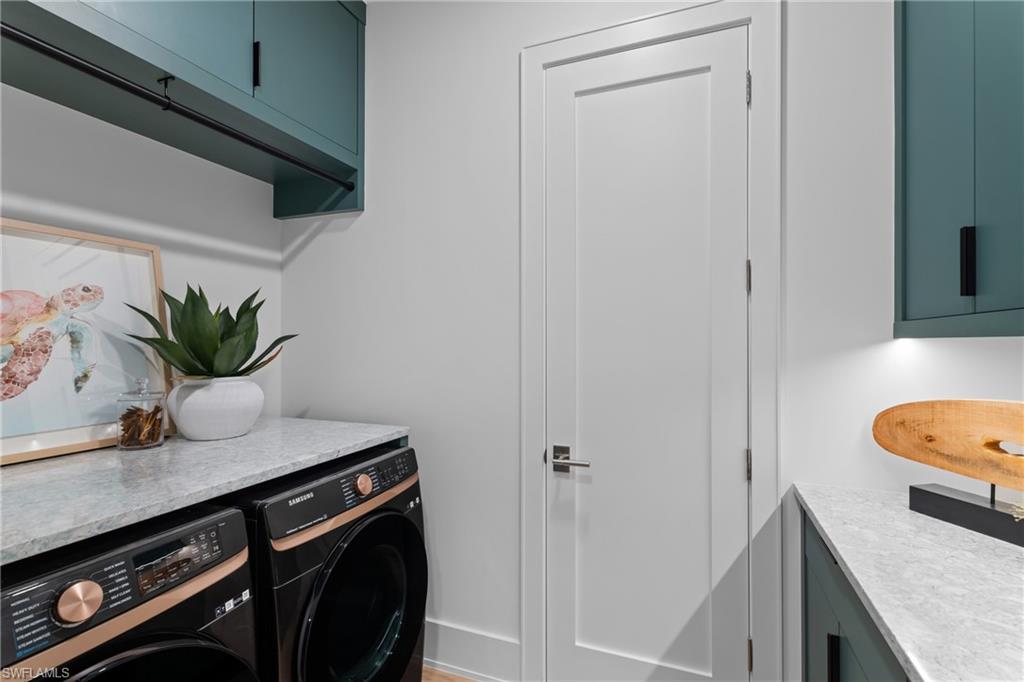 STELLA NAPLES - Residential