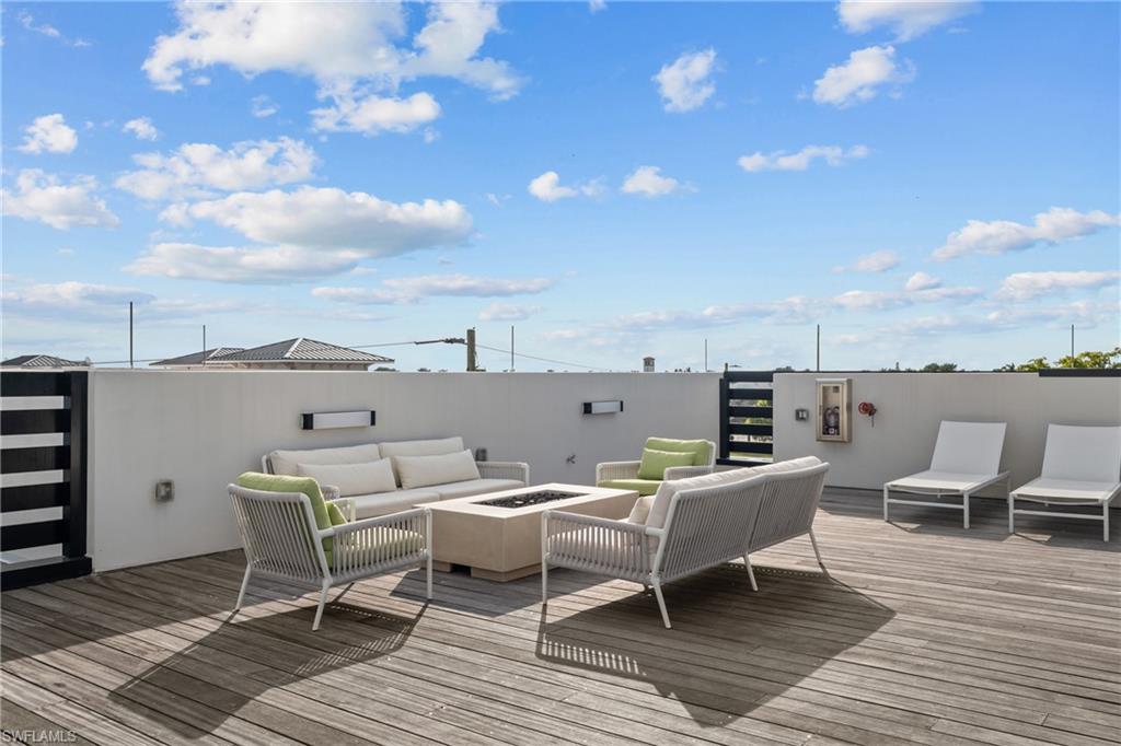 STELLA NAPLES - Residential