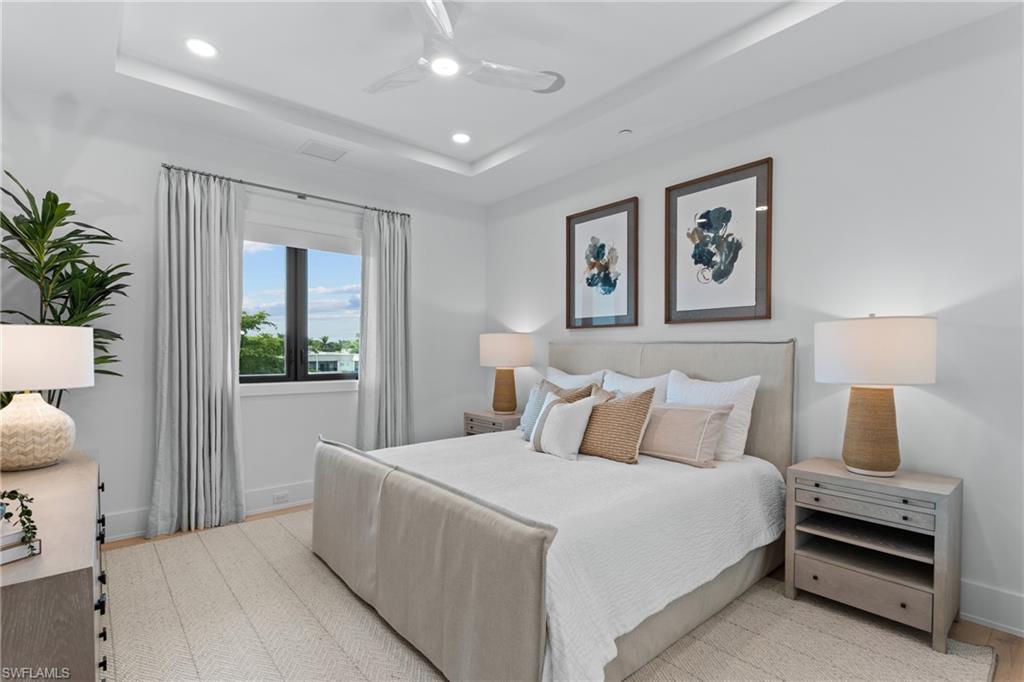 STELLA NAPLES - Residential