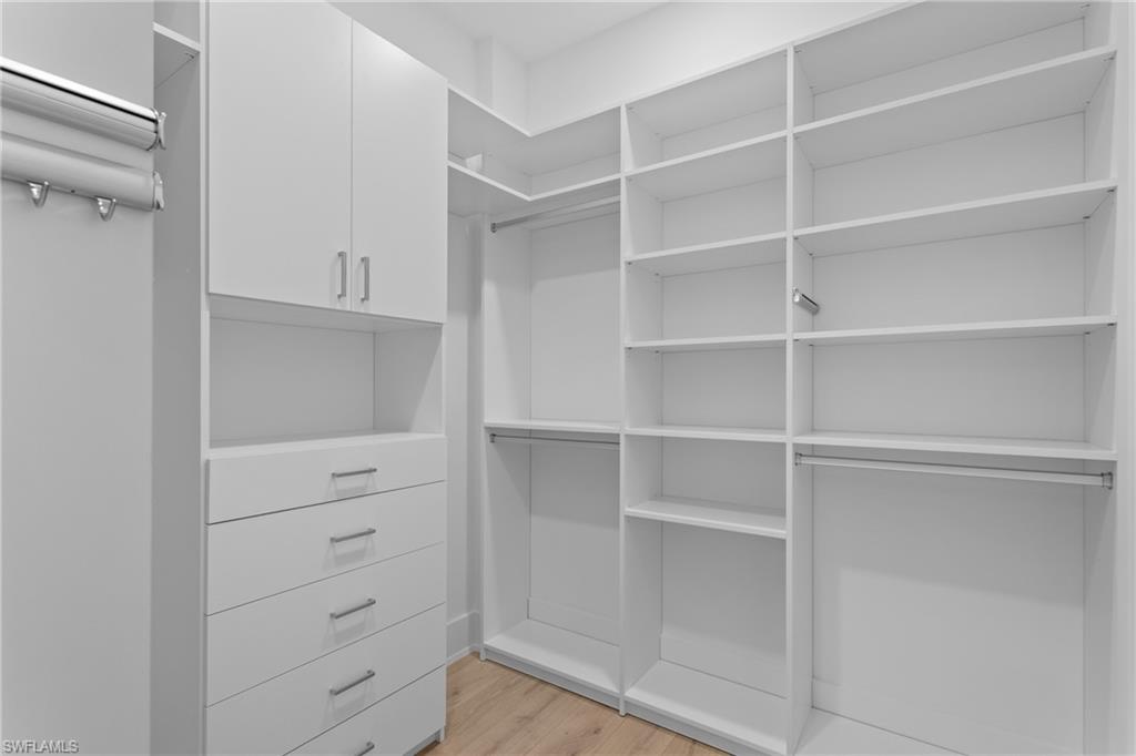 STELLA NAPLES - Residential