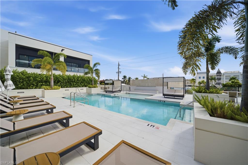 STELLA NAPLES - Residential