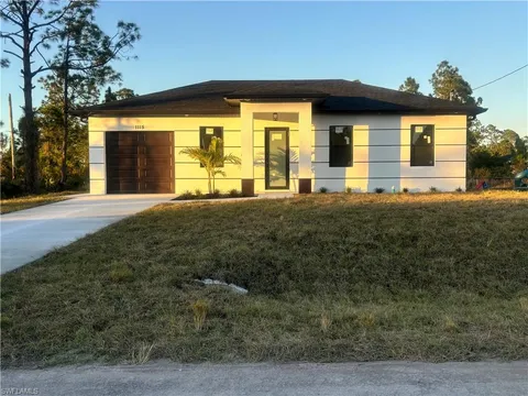 1115 cumming St E, Lehigh Acres, FL 33974 - #: 224099482