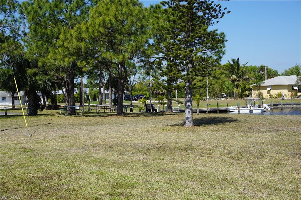 CHARLOTTE SHORES - Land